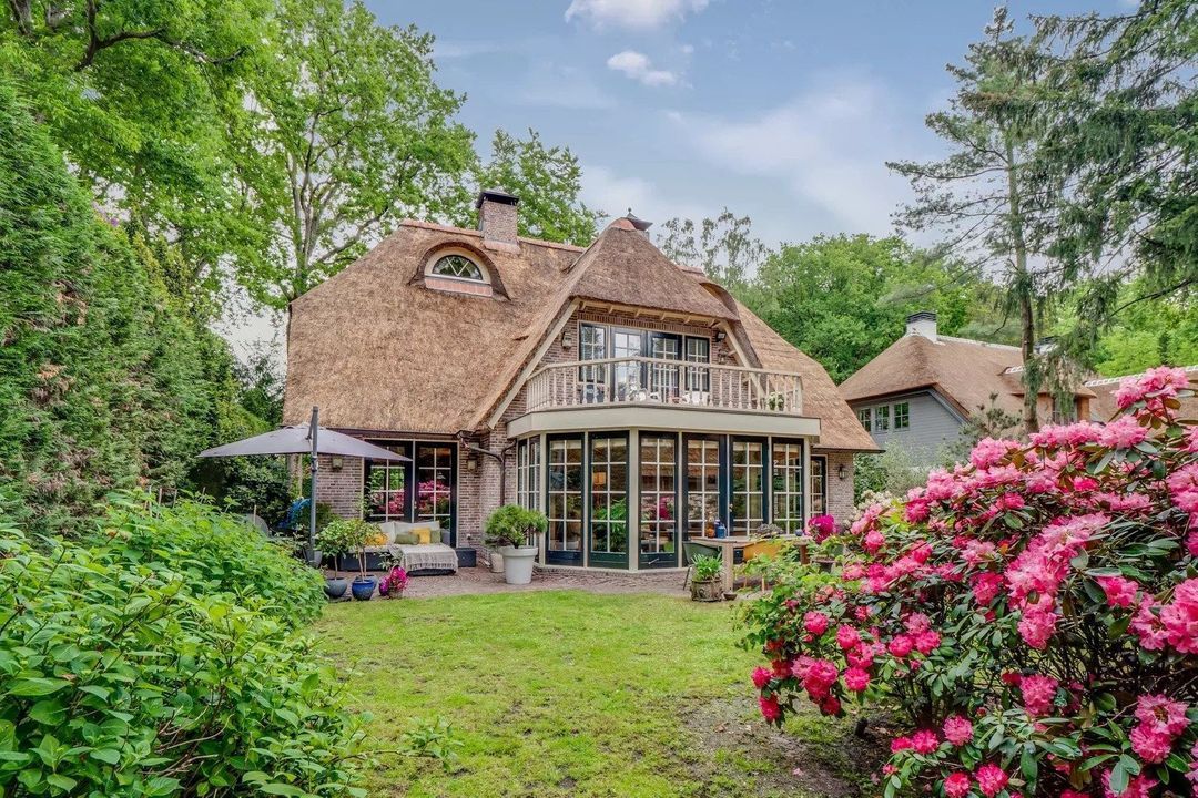 Derkinderenlaan 23, Laren