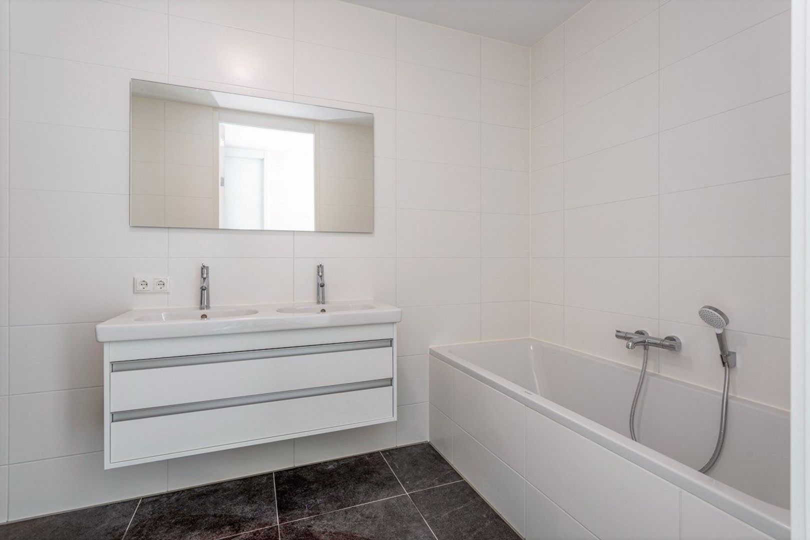 Gedempte Zalmhaven 416 image 1