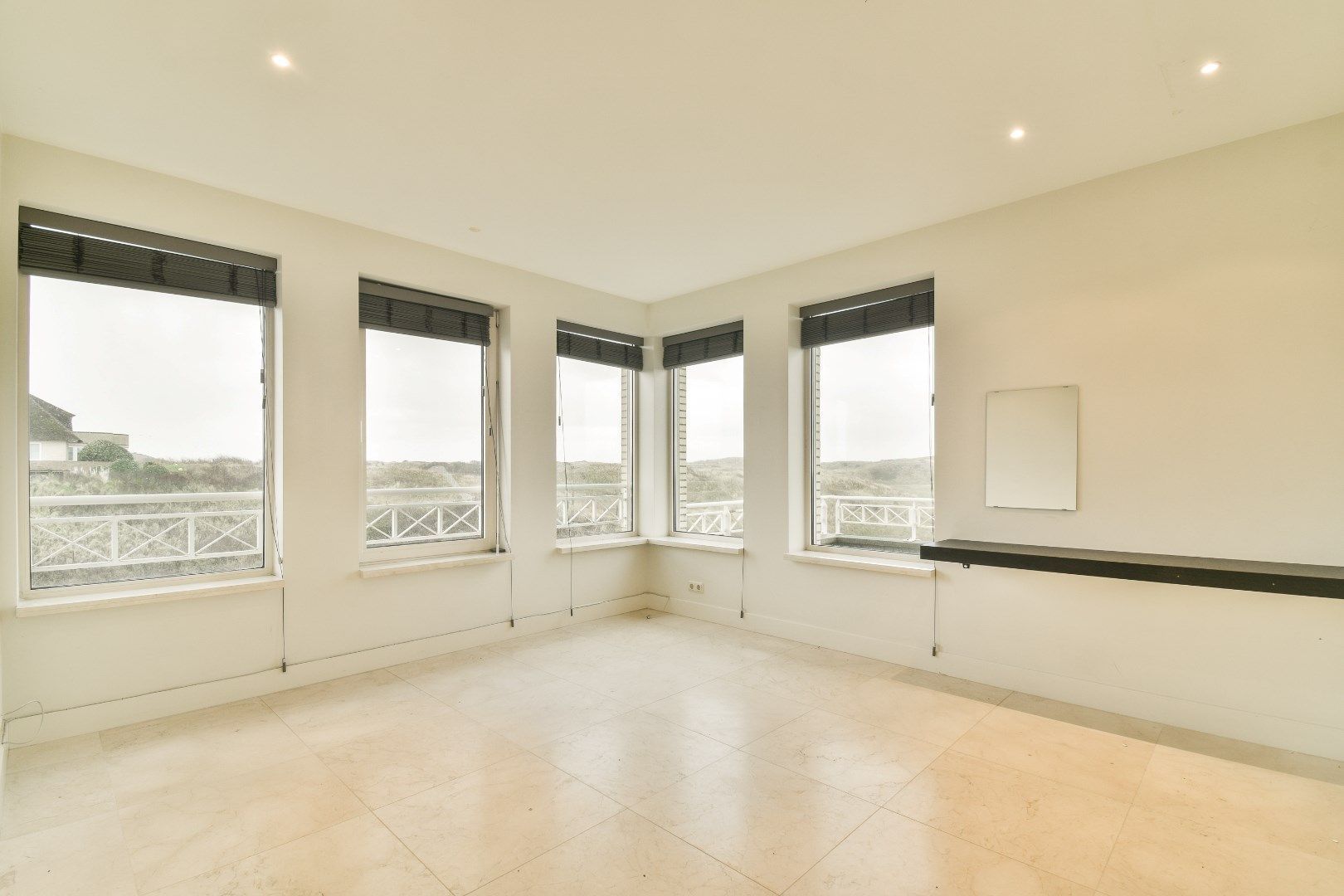 Koningin Astrid Boulevard 67 image 1