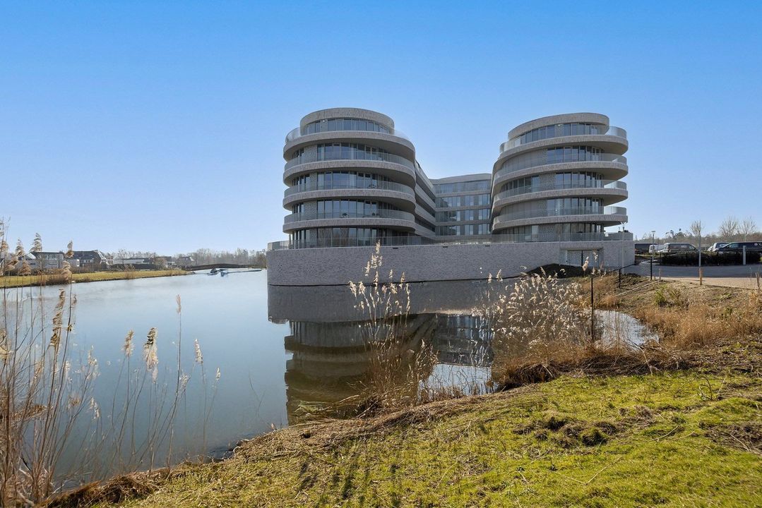 Van der Duijn van Maasdamweg 668 image thumbs 1