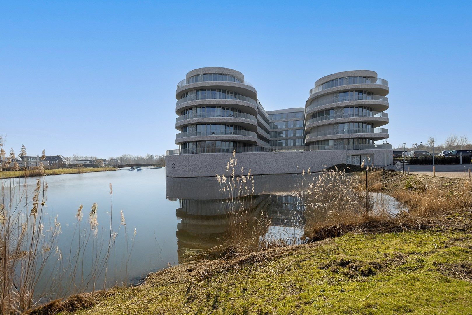 Van der Duijn van Maasdamweg 668 image 1