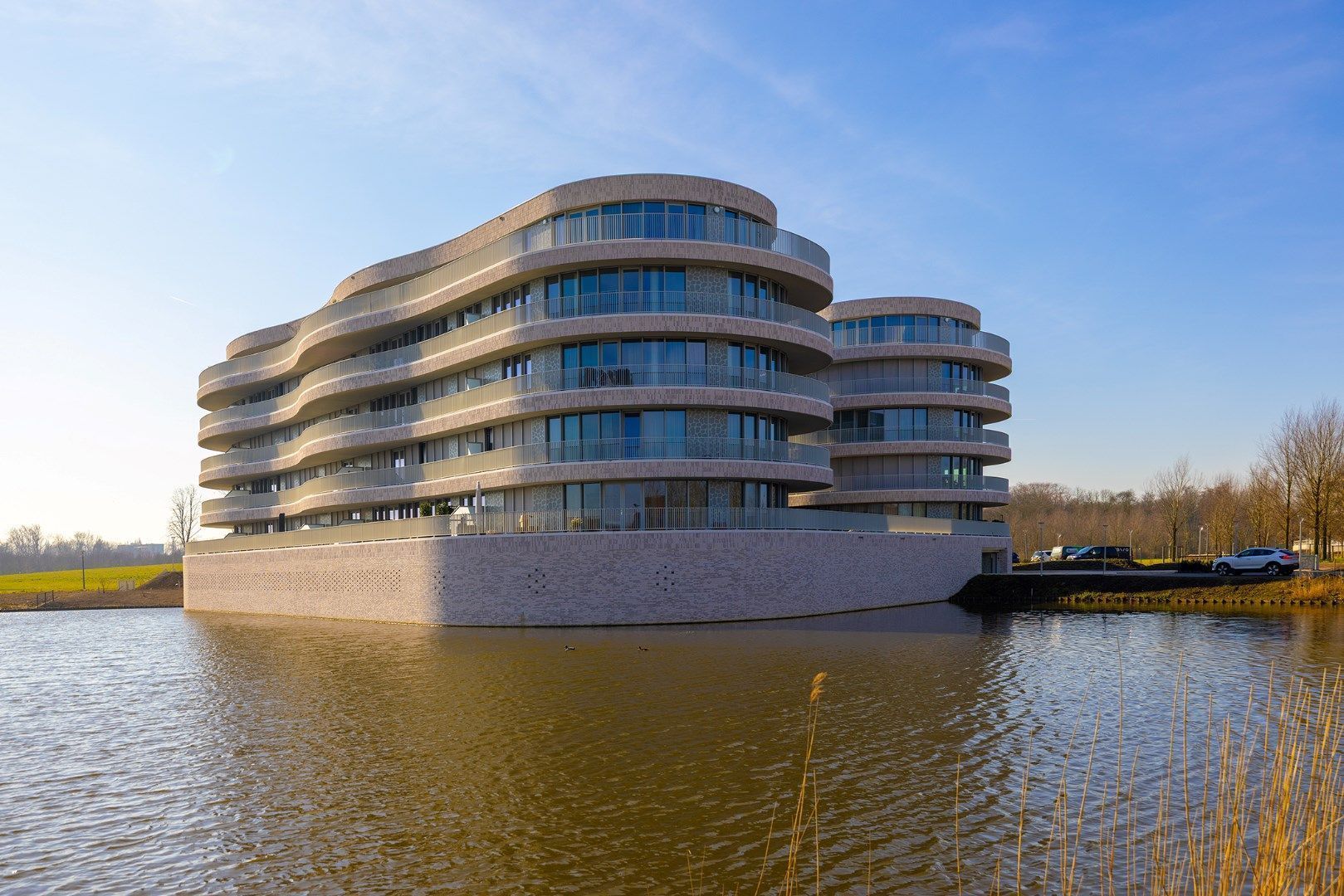 Van der Duijn van Maasdamweg 668 image 1