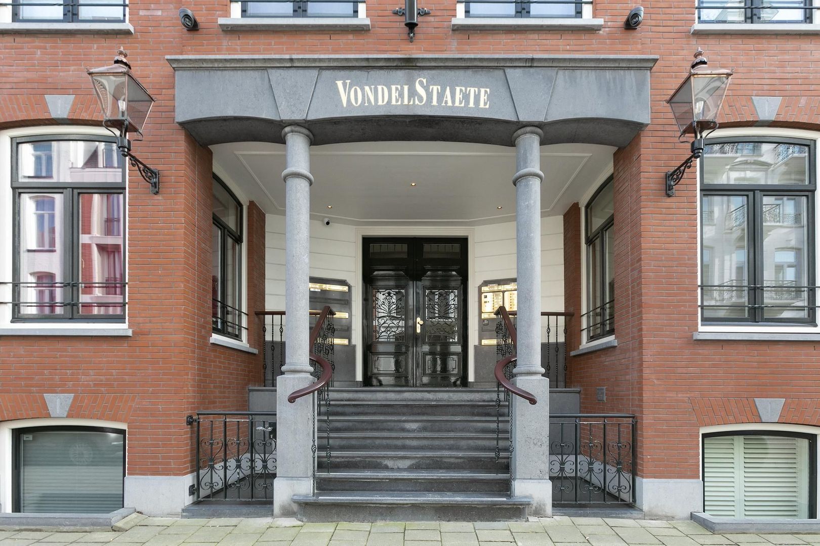 Vondelpark P.C. Hooftstraat image 1