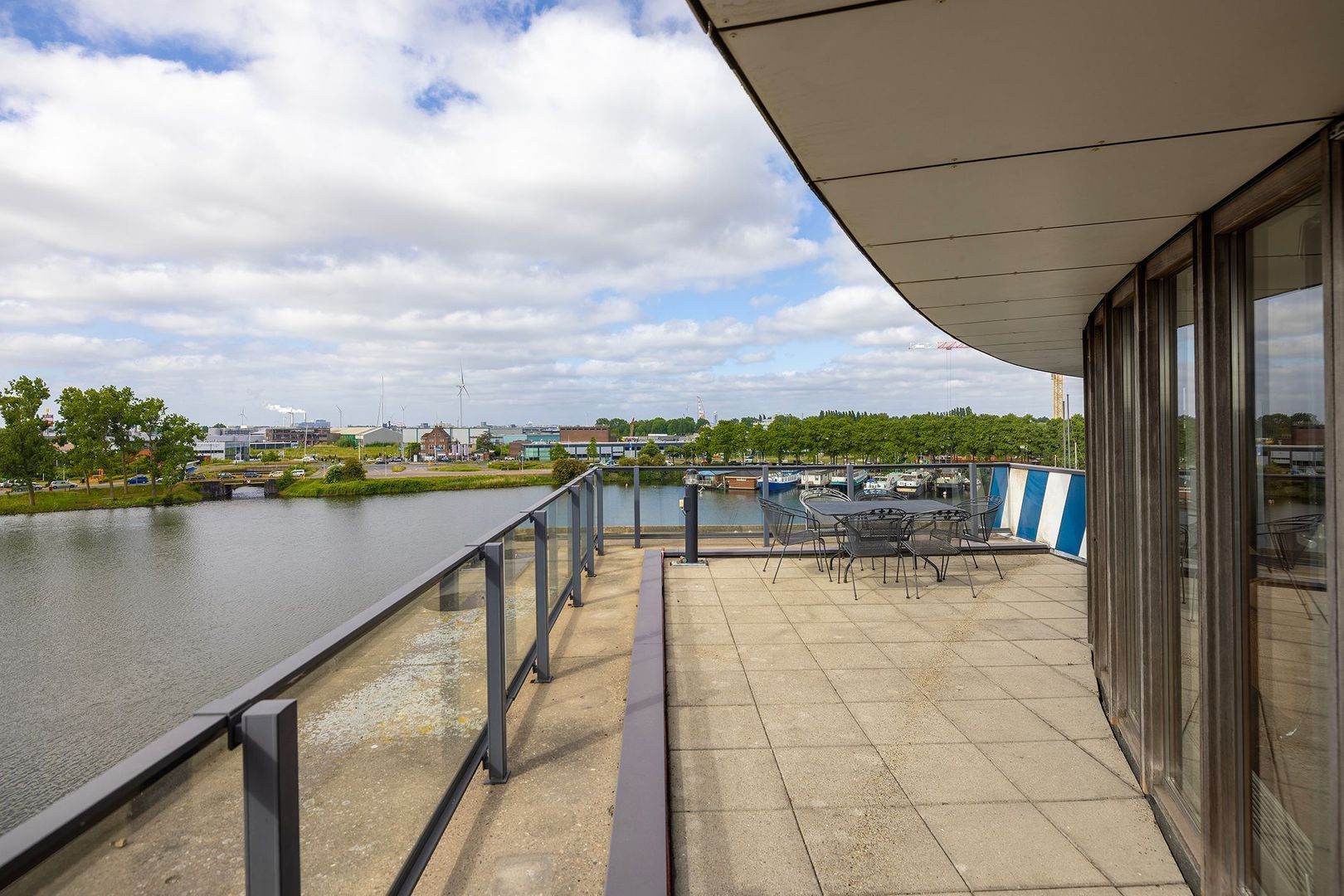 Justpier 112 image 1