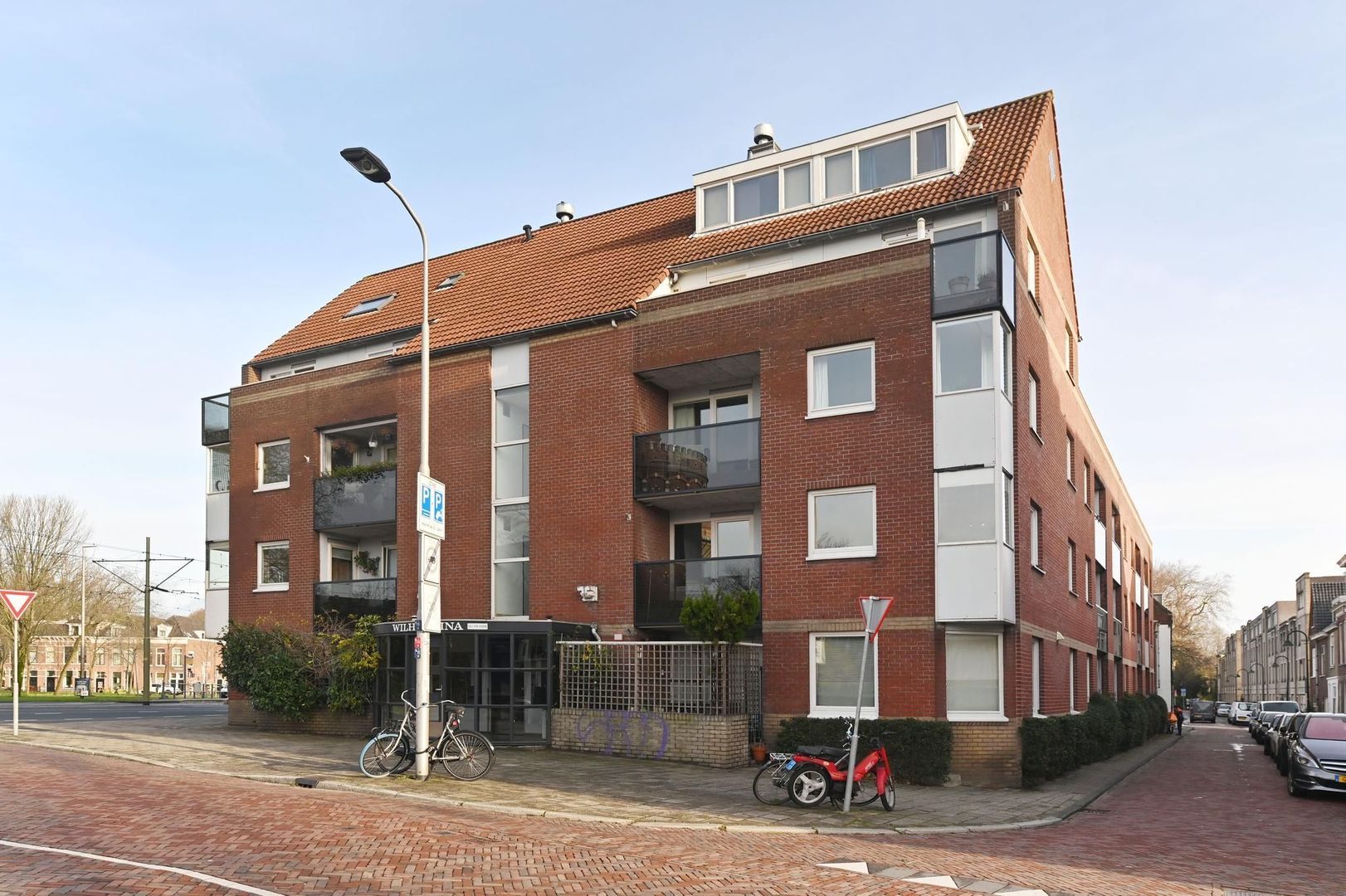 Noordeinde 108, Delft foto-0