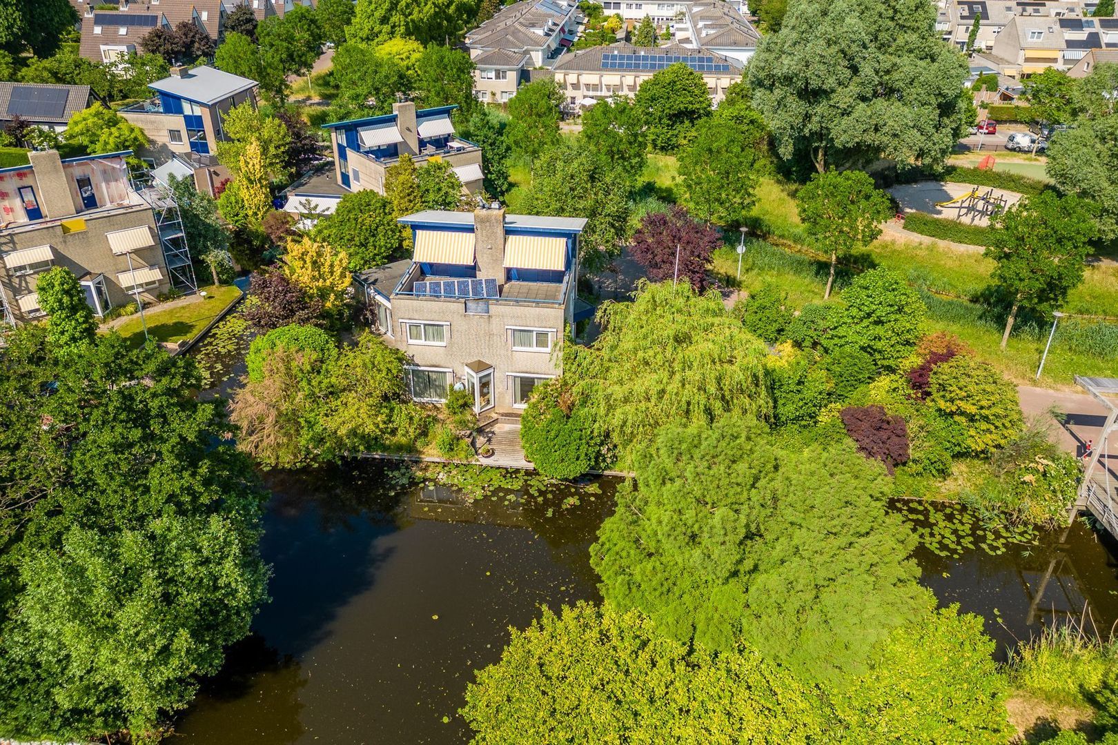 Cor van Osnabruggelaan 104, Voorschoten foto-0