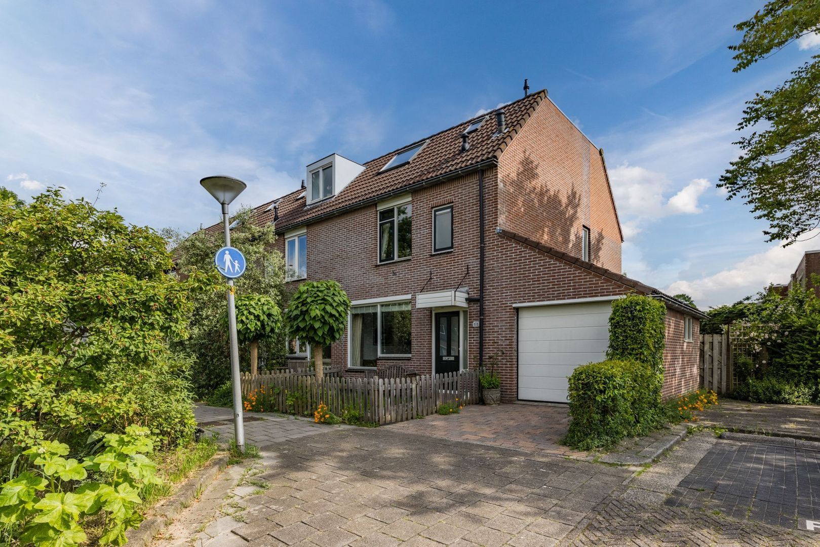 Zwaluwweg 101, Voorschoten foto-0