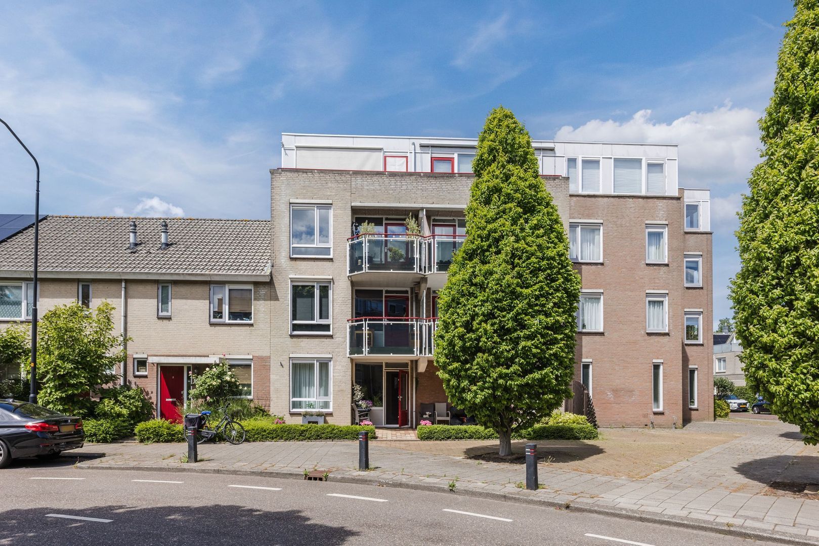 Cor van Osnabruggelaan 19, Voorschoten foto-0