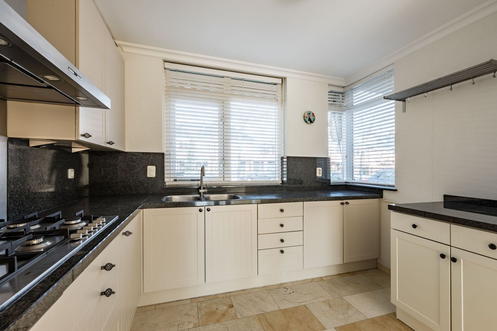Middelgeestlaan 18, Voorschoten foto-17