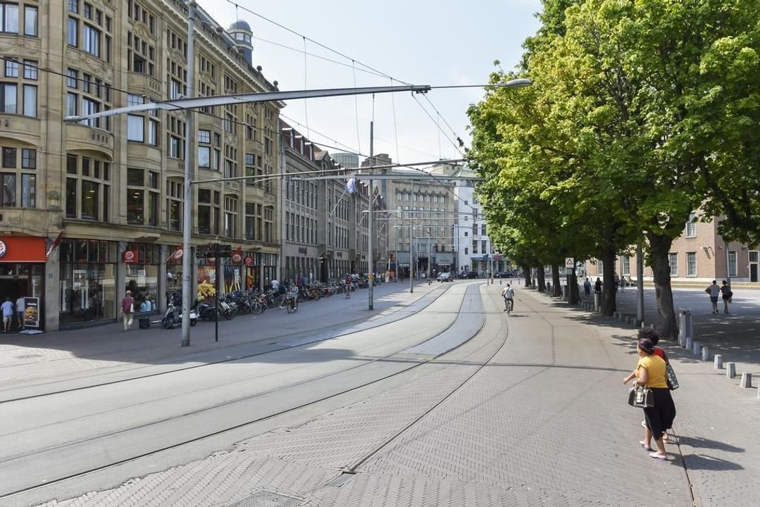 Passage, The Hague