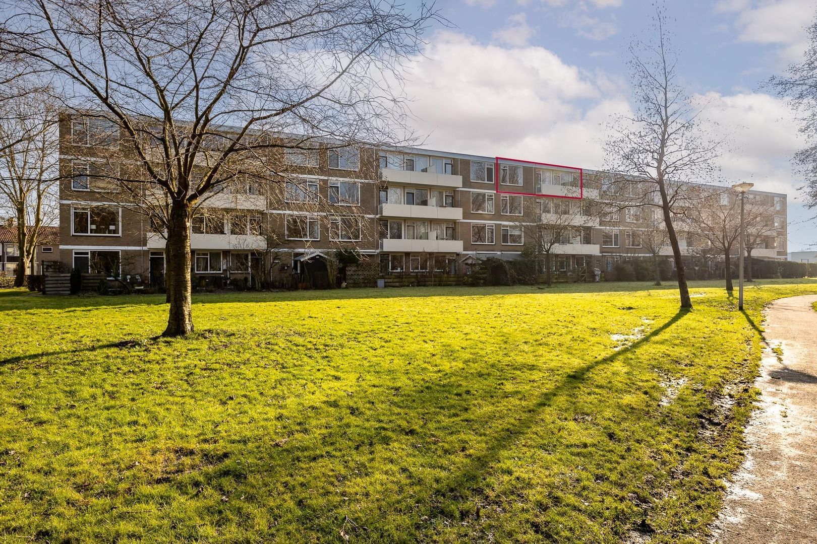 Cederstraat 223, Alphen Aan Den Rijn foto-0 blur