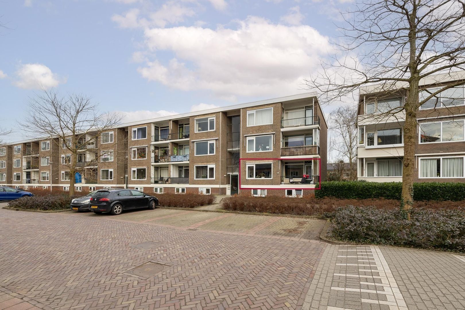 Ambonstraat 62, Alphen Aan Den Rijn foto-0 blur