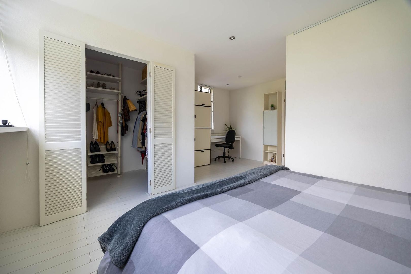 A.G.M. van der Hoevenstraat 85, Ter Aar foto-20 blur
