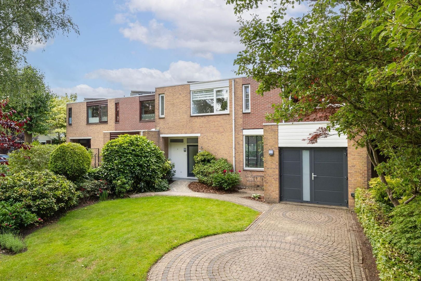 A.G.M. van der Hoevenstraat 85, Ter Aar foto-1 blur