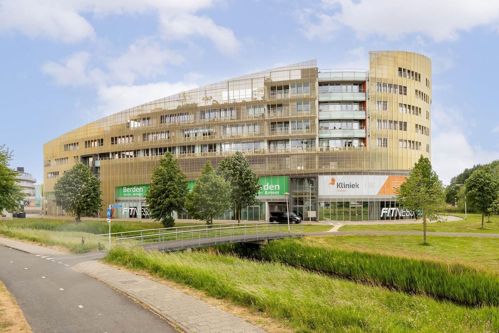 Zuidland 15, Alphen Aan Den Rijn foto-0 blur