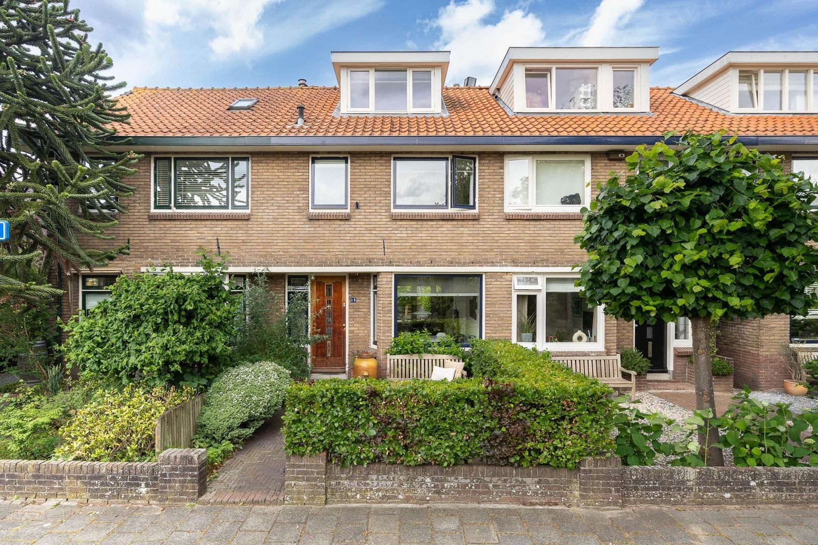 Borneostraat 15, Alphen Aan Den Rijn foto-0 blur