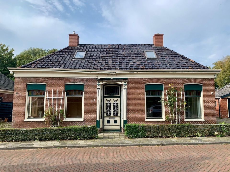 Hoofdweg-Zuid 2, Vrijstaande Woning In Spijk