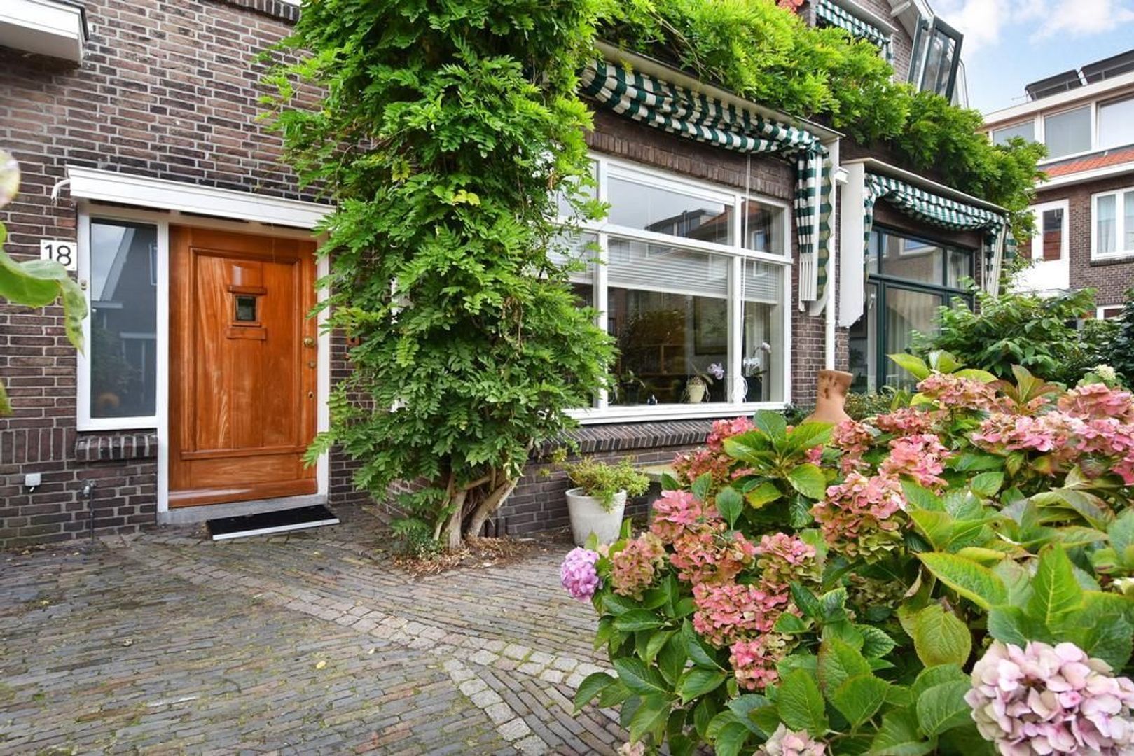 Laan van Sevenstar 18, Voorburg foto-1