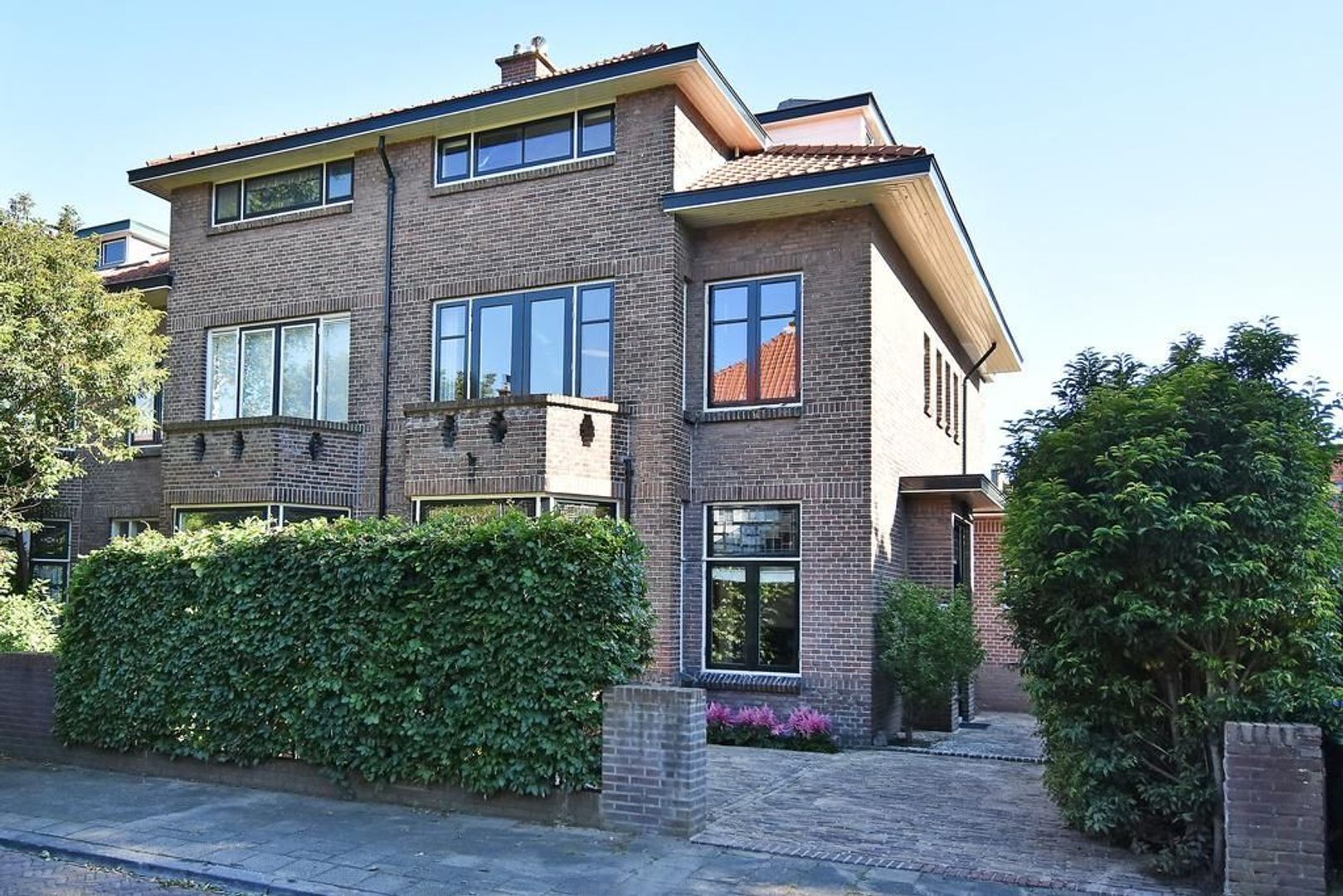 Oosterloostraat 4, Voorburg foto-0
