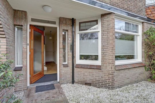 Eemwijkplein 9, Voorburg small-1