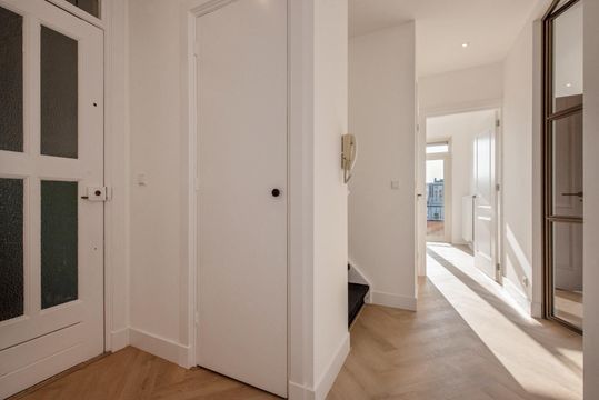Spaarwaterstraat 56, Den Haag small-2
