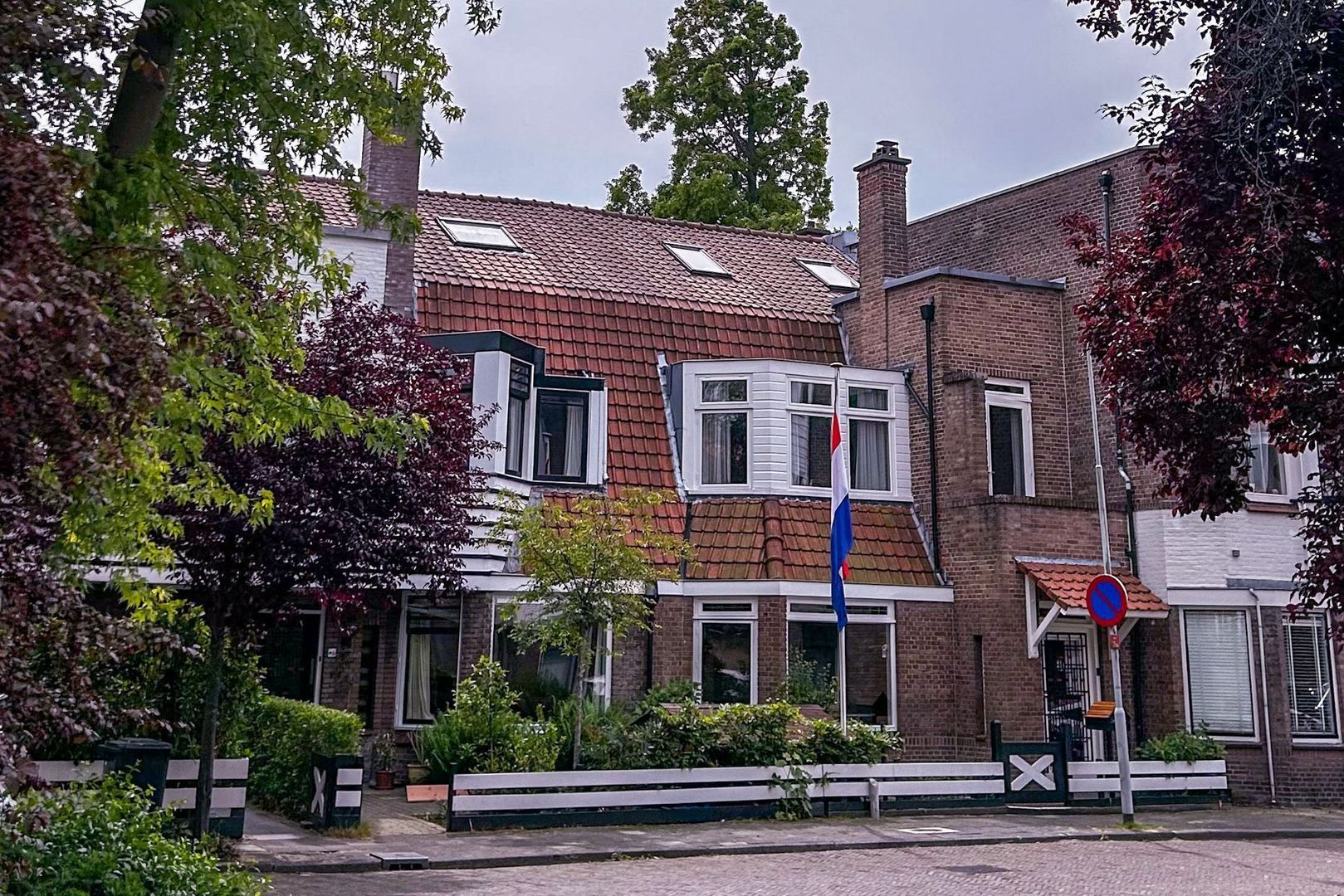 Eemwijkplein 4, Voorburg foto-0