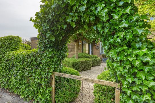 Rozentuin 108, Voorburg small-1