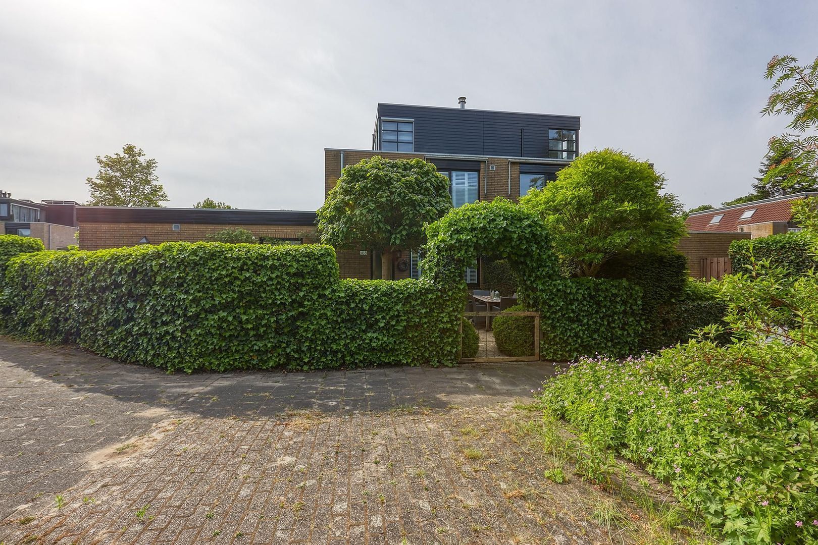 Rozentuin 108, Voorburg foto-0