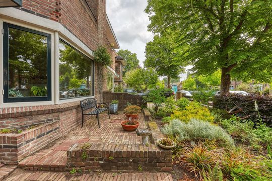 Oosteinde 357, Voorburg small-1