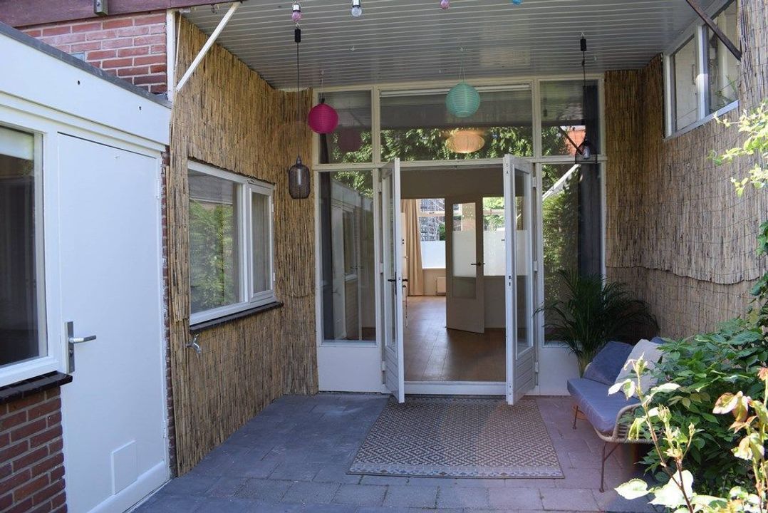 Leidseplein 8 zwart
