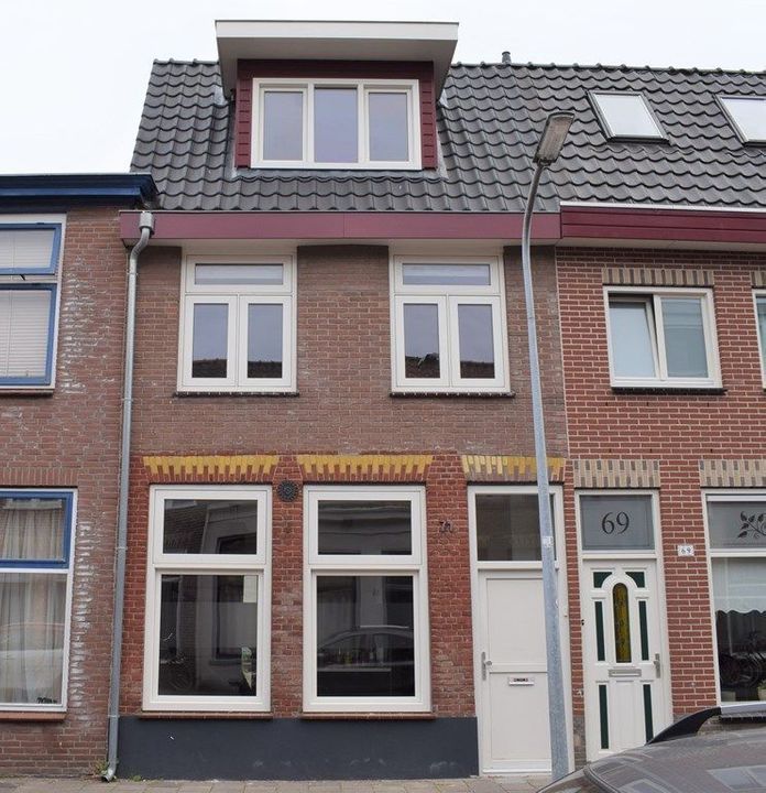 Oranjestraat 71