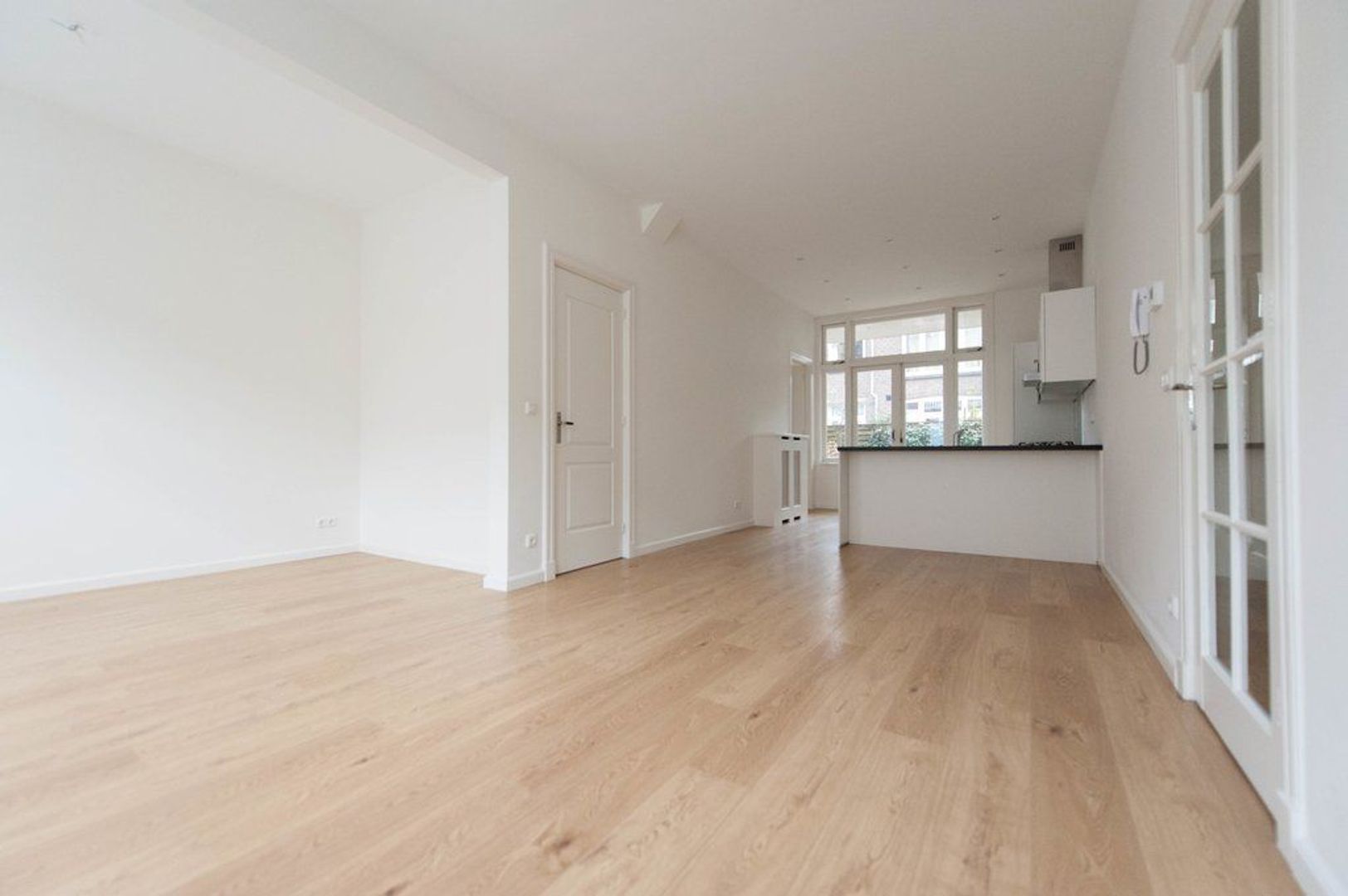 Johannes Camphuijsstraat 182, Den Haag foto-0