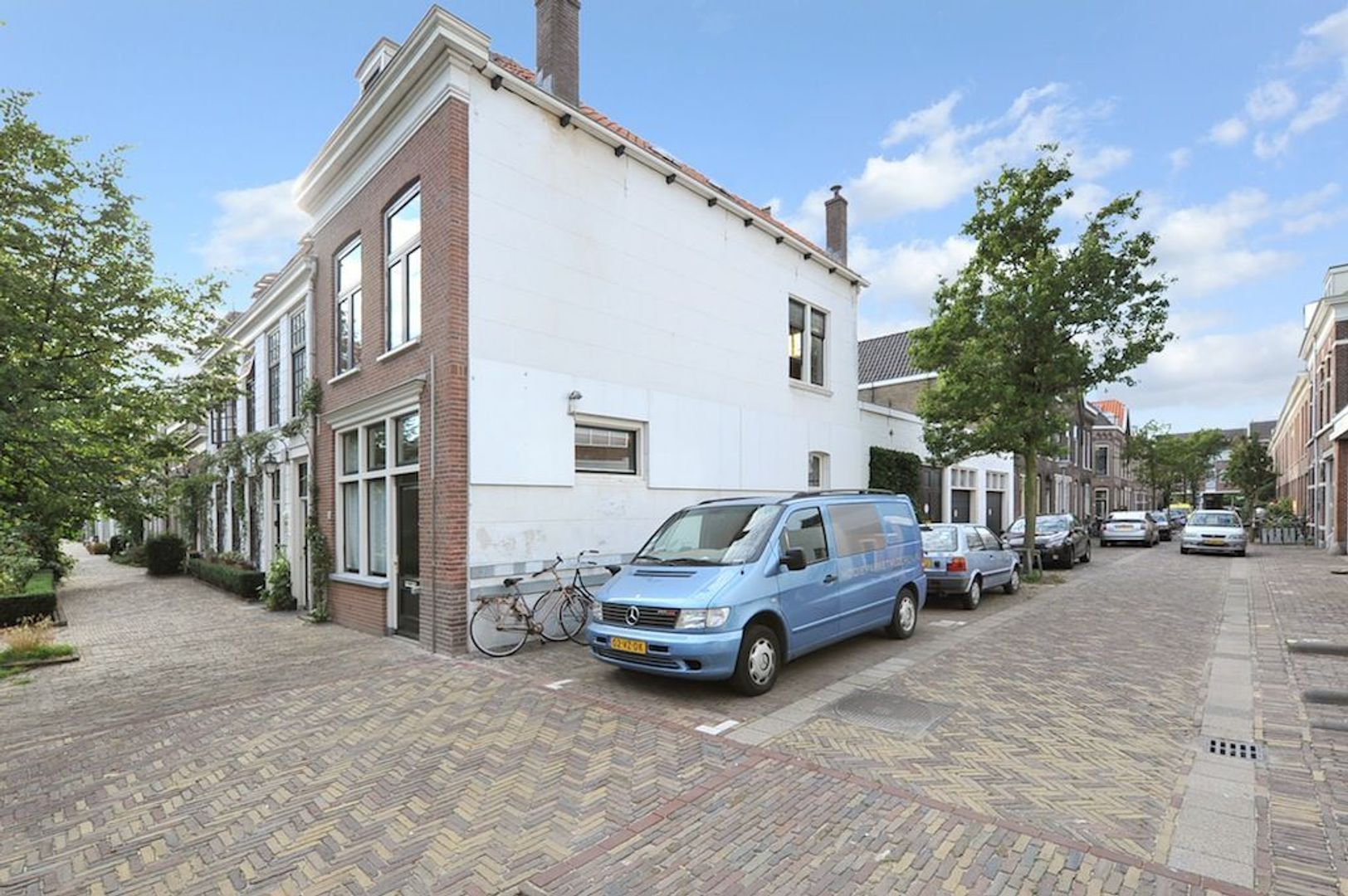 Warmoezierstraat 1, Delft foto-0