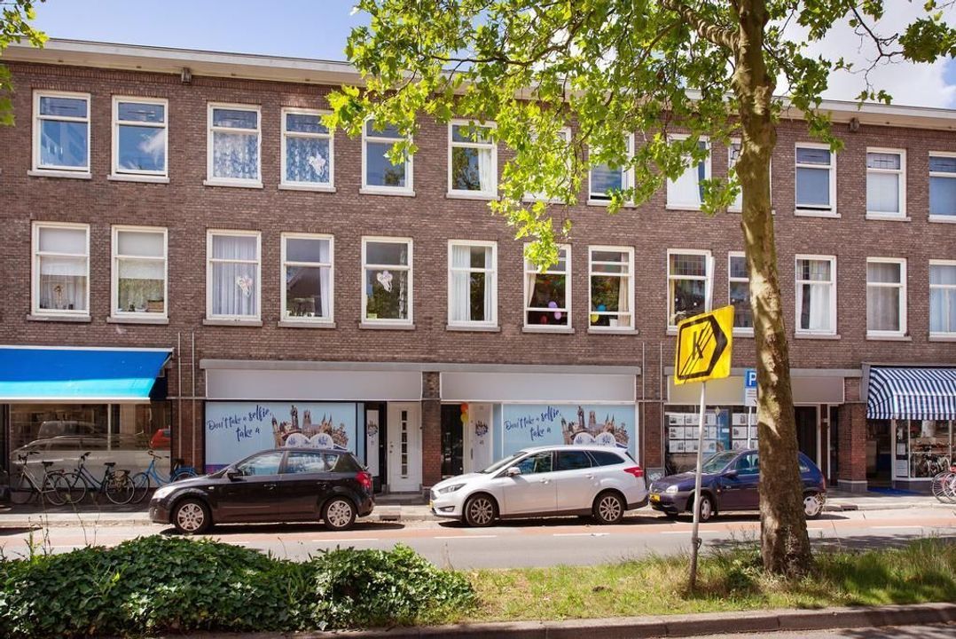 Julianalaan, Delft