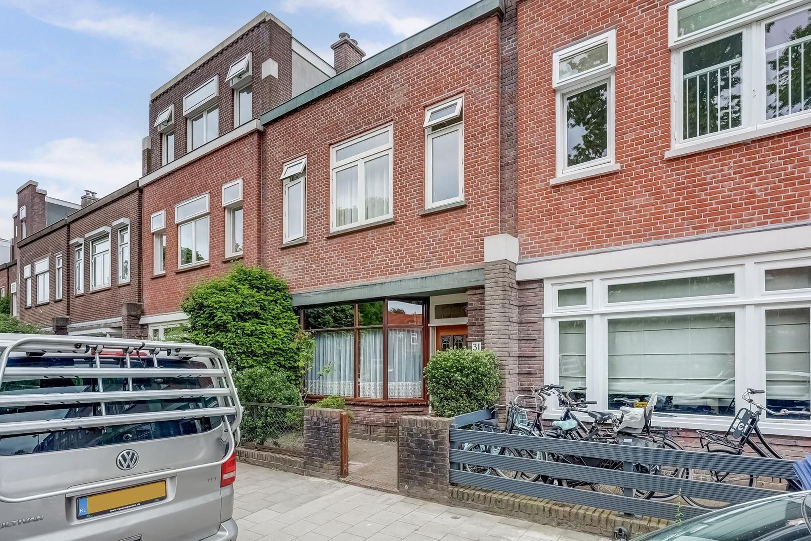 Van Nijenrodestraat 31, Den Haag foto-0