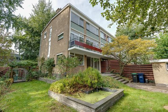 Landrestraat 132 blur