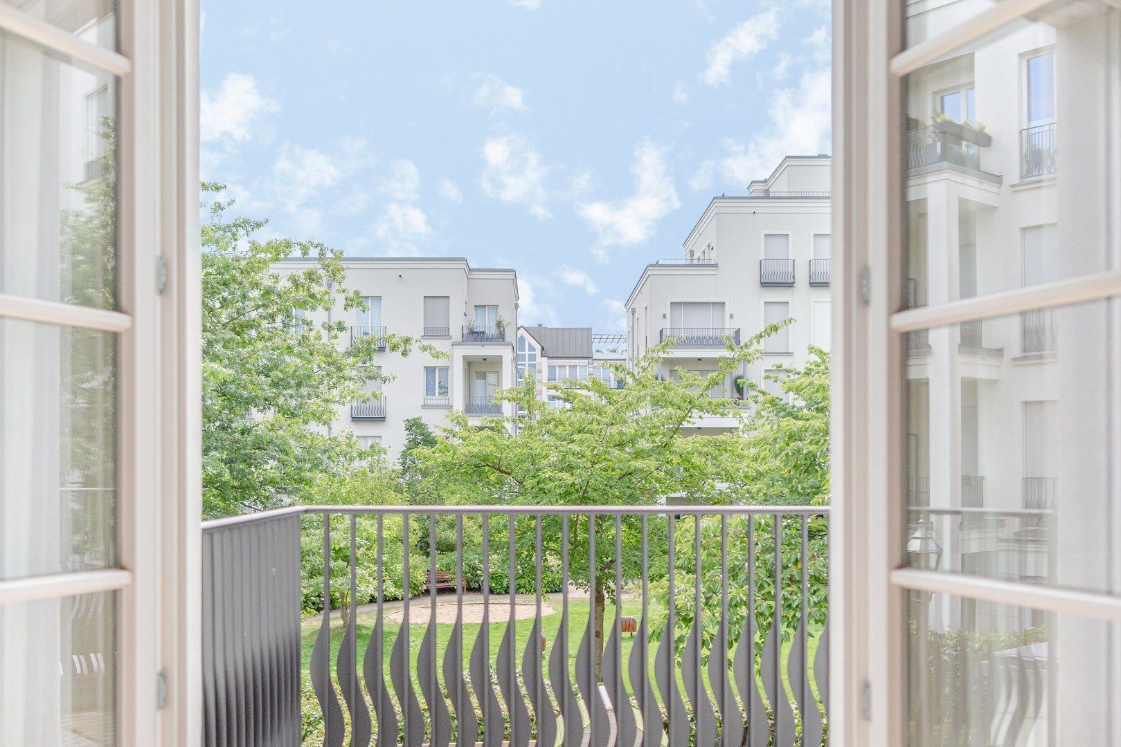 Heinrich-Heine-Garten 3 B image 1