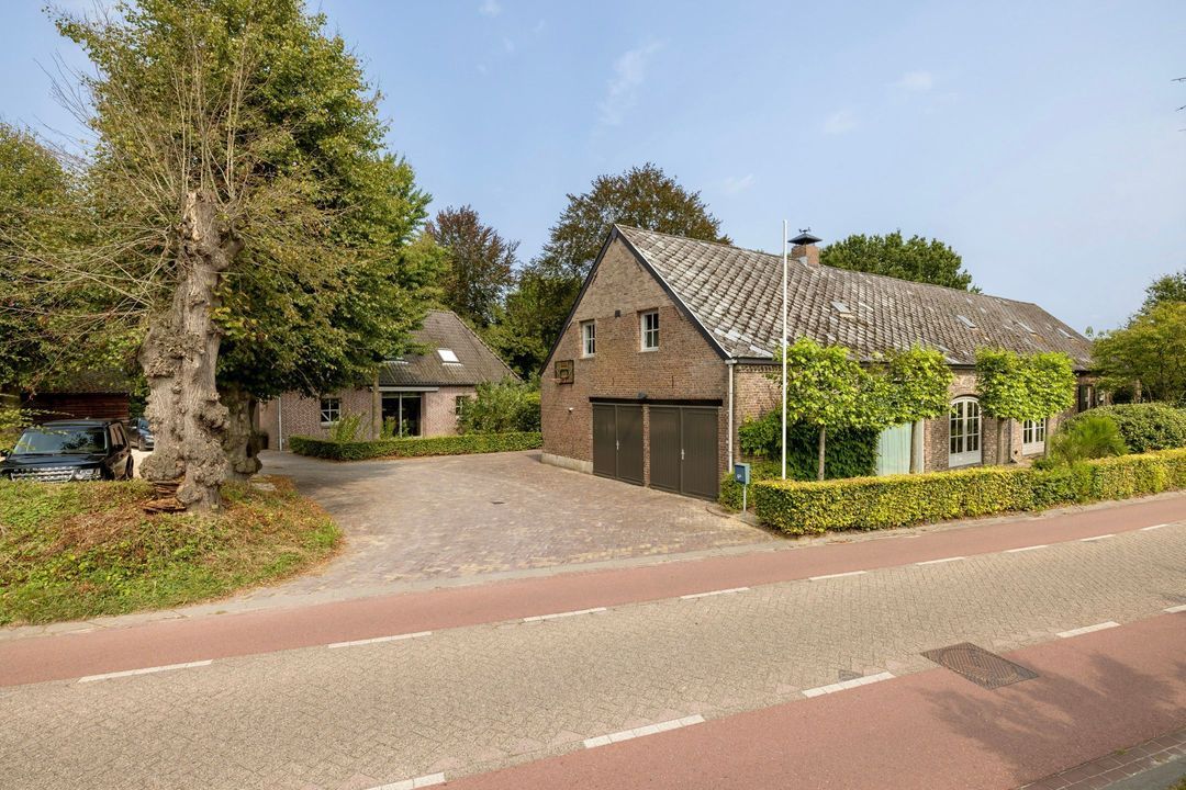 Bisschop Rythoviusdreef 6, Riethoven foto-2