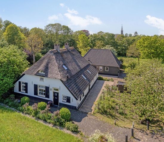 Maasdijk 5, Overlangel