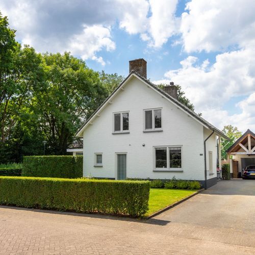 Mgr Frenkenstraat 21, Nuenen foto-1
