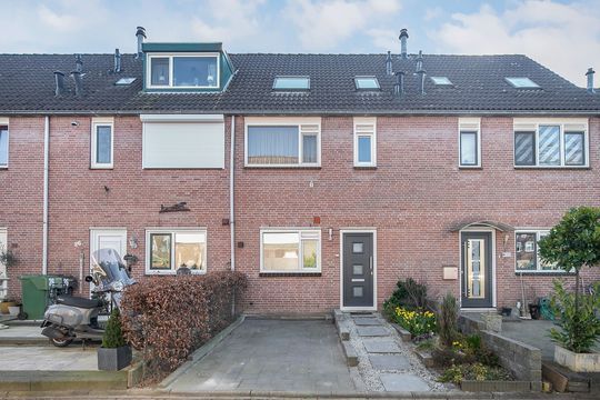 Leliestraat 24