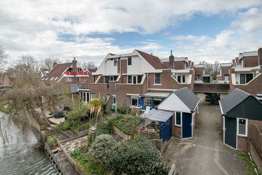 Bakhuis 28