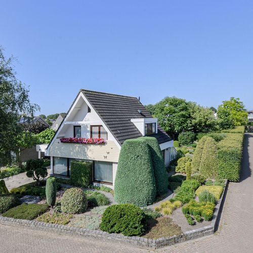 Abraham Bloemaerthoek 10, Oosterhout foto-1