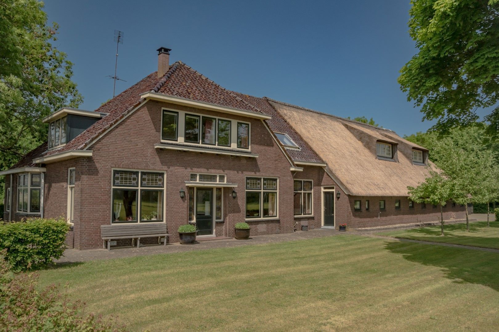 Oeverlandenweg 34 + 34a, Staphorst foto-1