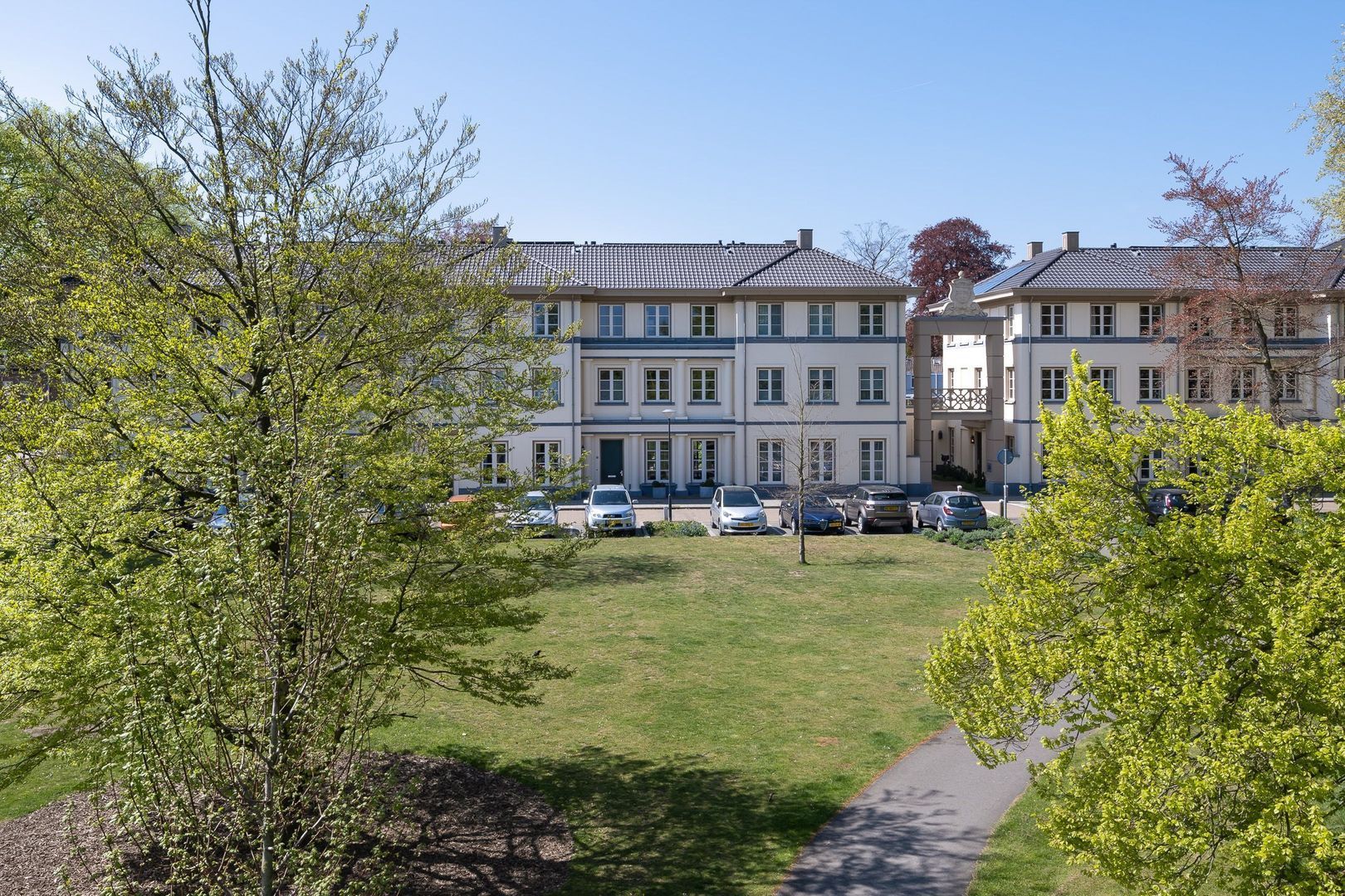 Irenelaan 20, Vught foto-1