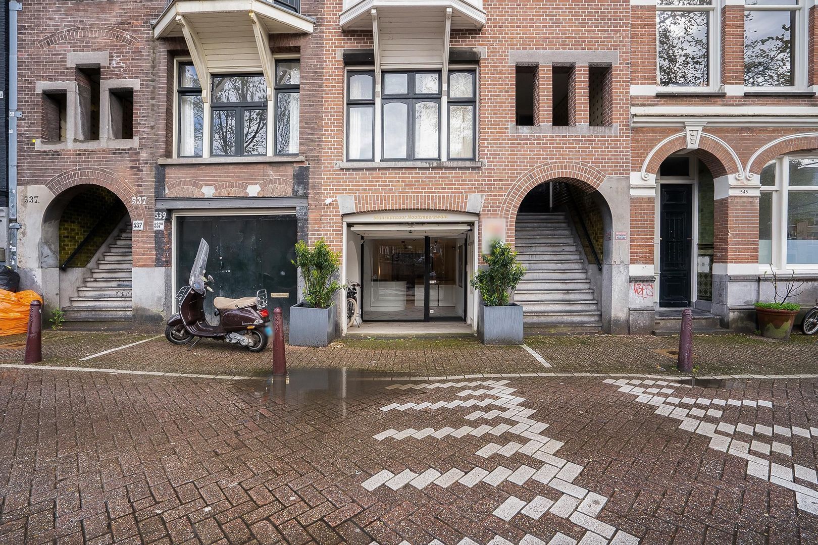 Bekijk foto 1/25 van apartment in Amsterdam