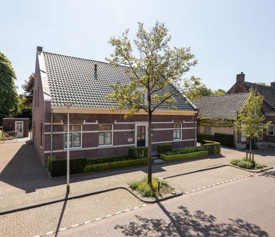 Sint Janstraat 72, Sprundel