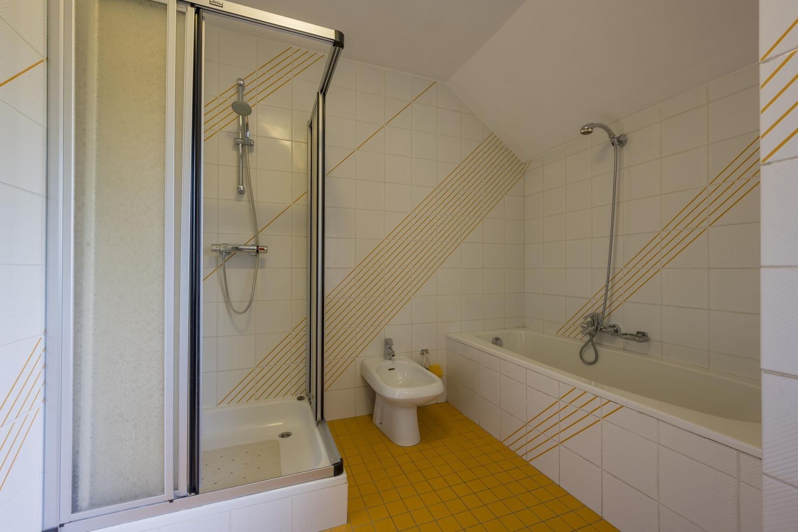 Kardinaal Alfrinklaan 155, Nijkerk foto-23