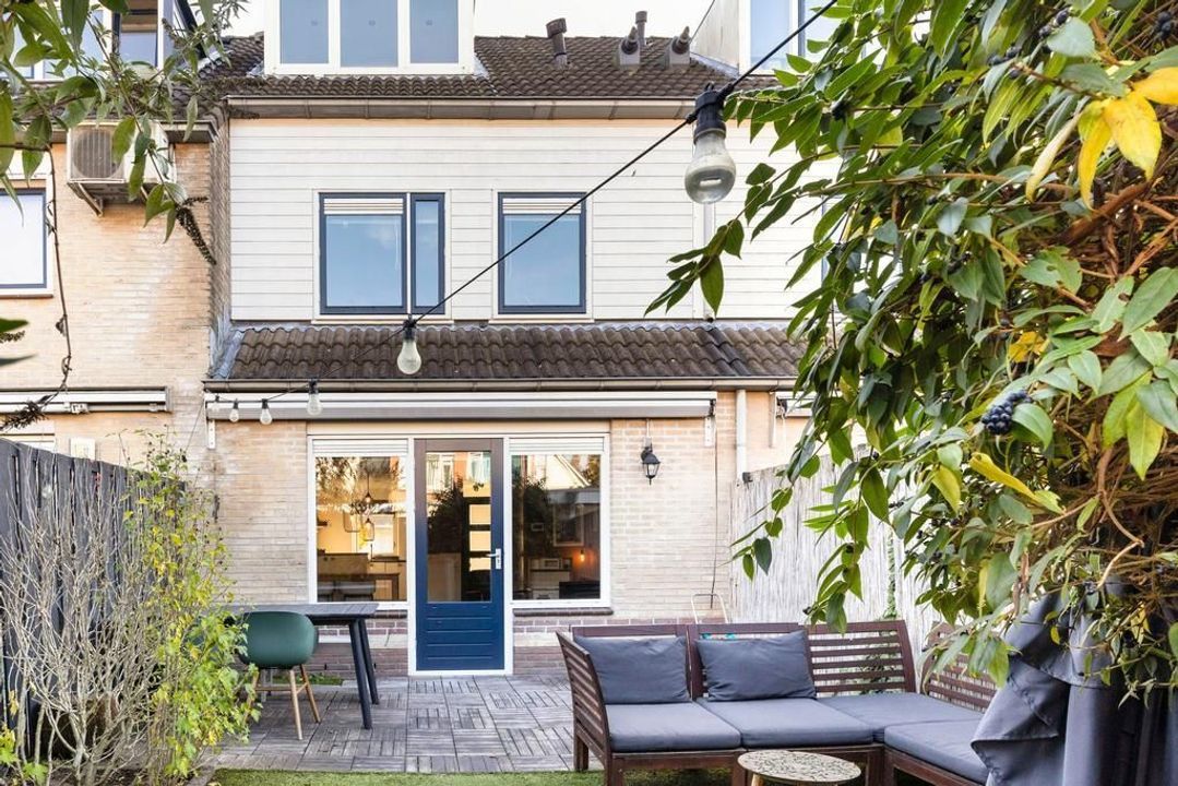 Lucretia van Merkenlaan 48, Veenendaal foto-small