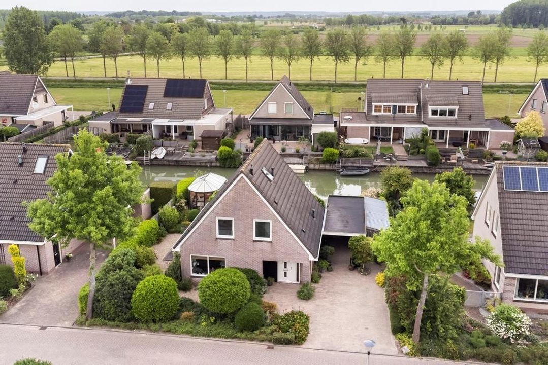 Betuwe Singel 28, Lienden foto-small